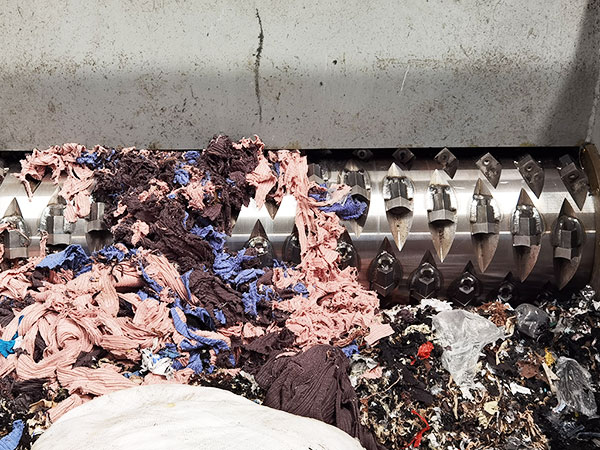 Waste Cloth Shredding Machine